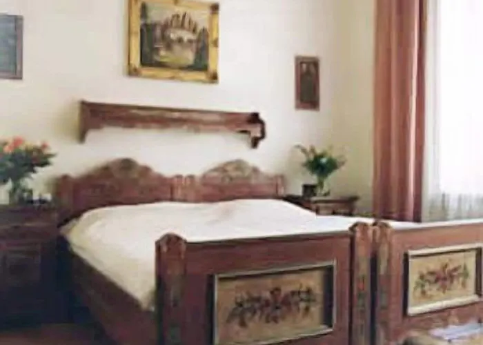 Bed & Breakfast Adlerhof 2*