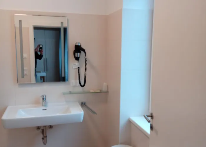 Bed & Breakfast Adlerhof 2*