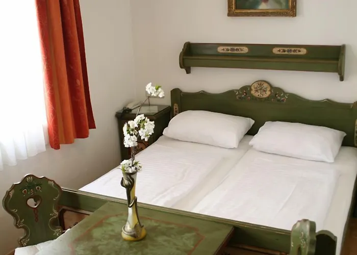 Bed & Breakfast Adlerhof 2*