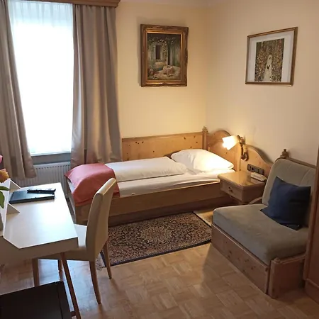 Bed & Breakfast Adlerhof