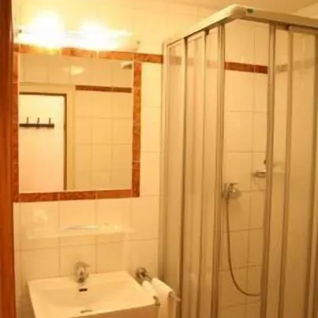 Bed and breakfast Adlerhof 2*
