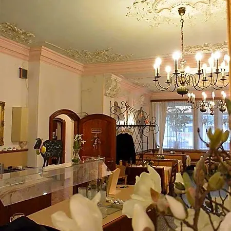 Adlerhof Bed and breakfast