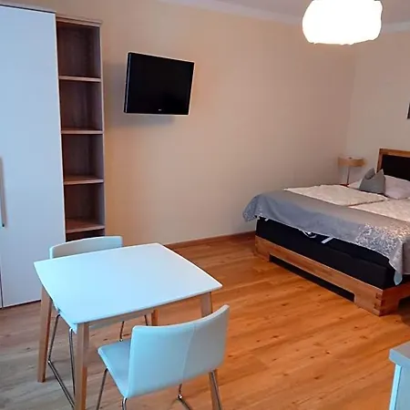 Bed & Breakfast Adlerhof 2*