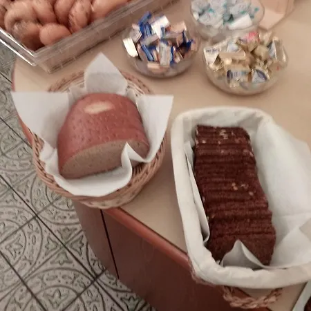Frühstückspension Adlerhof 2*