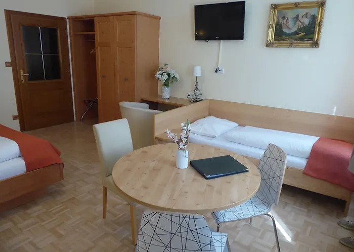 Bed & Breakfast Adlerhof 2*