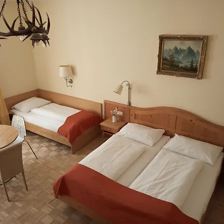 Adlerhof Bed & Breakfast Salzburg